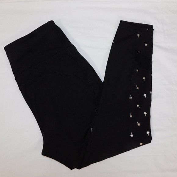 Old Navy Active Wear Womens XL Black Gold Palm Tree Crop leggings - Picture 4 of 11